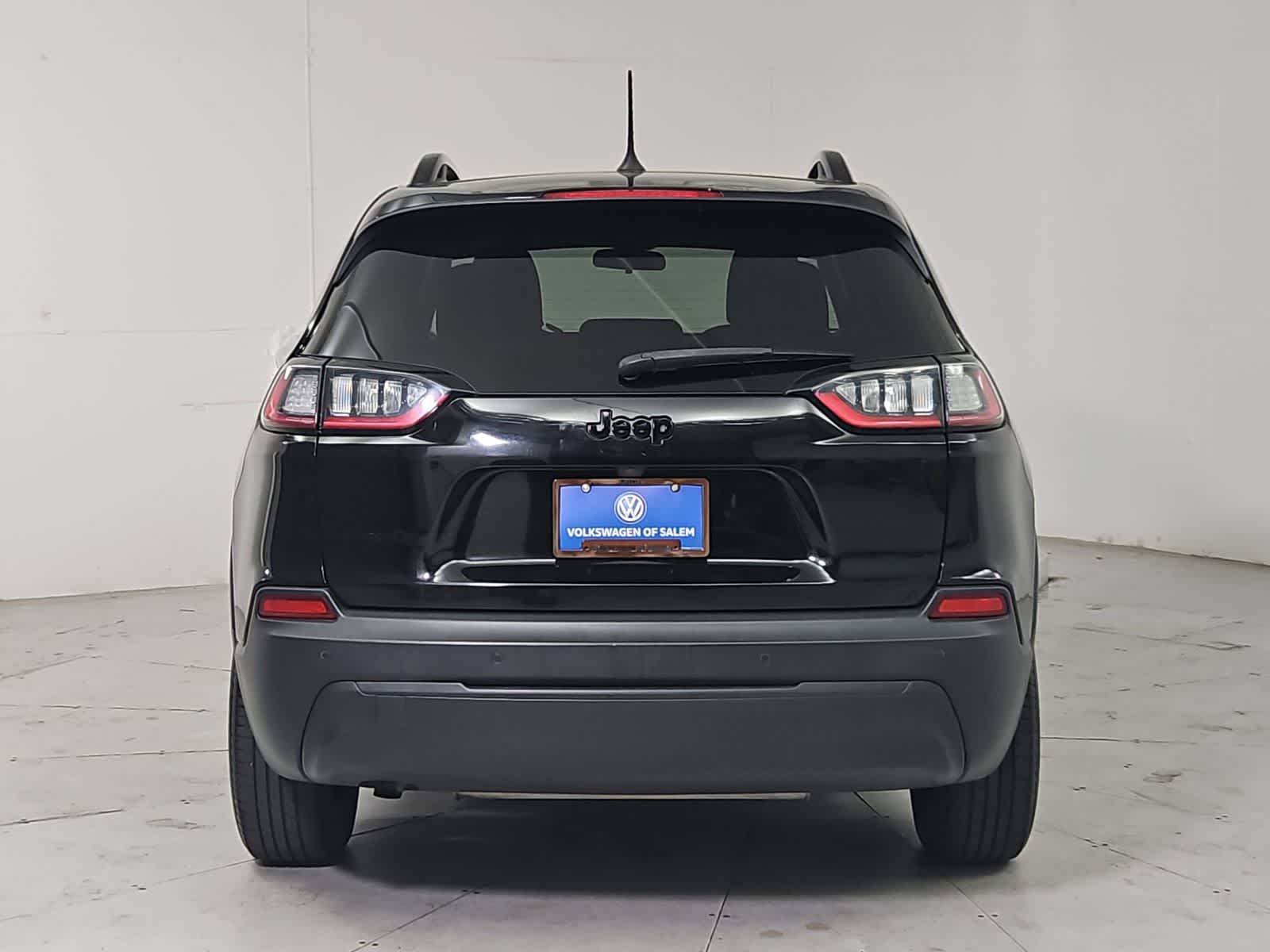 Thumbnail: 2019 Jeep Cherokee - 5