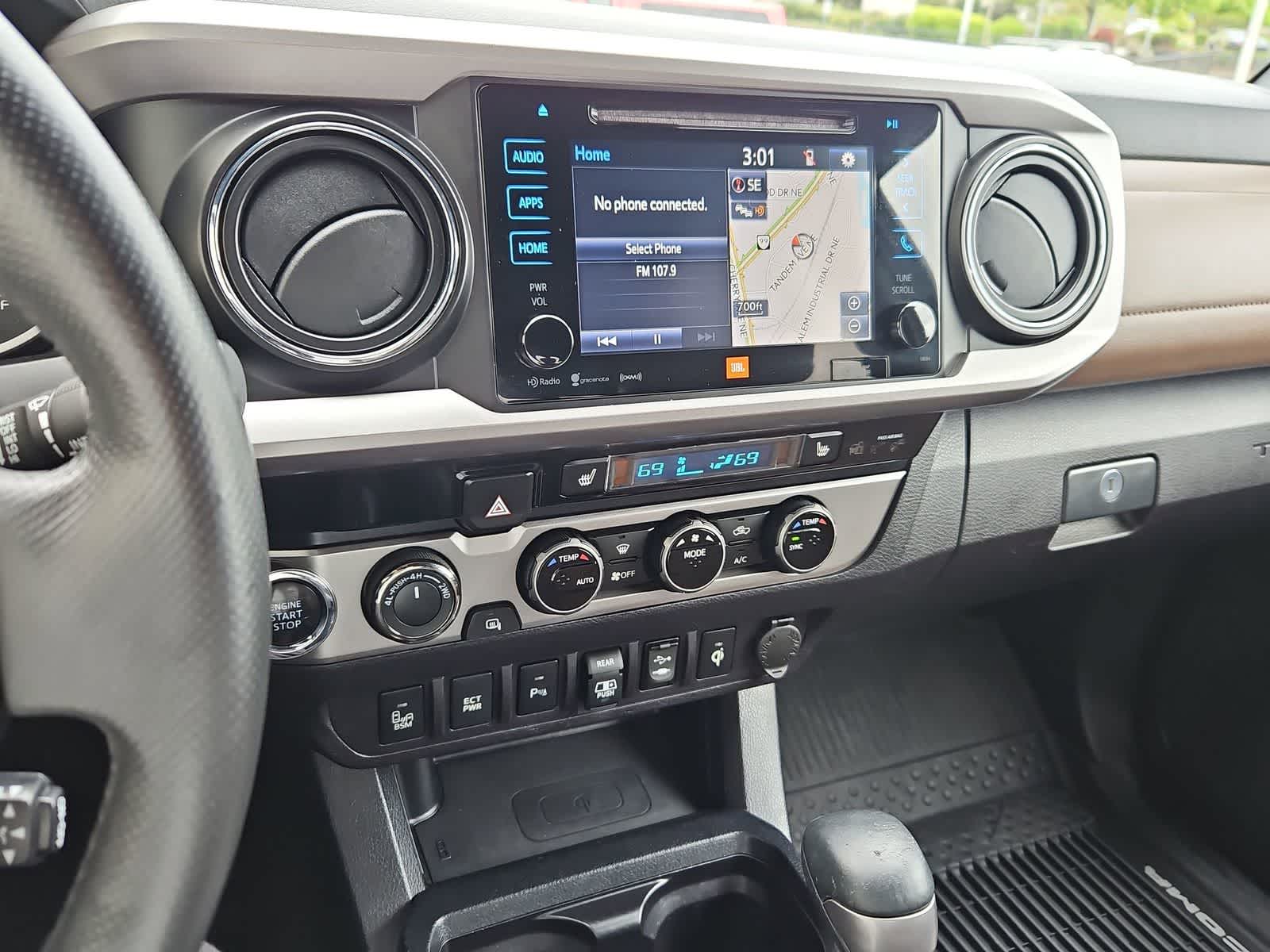 Thumbnail: 2018 Toyota Tacoma - 28