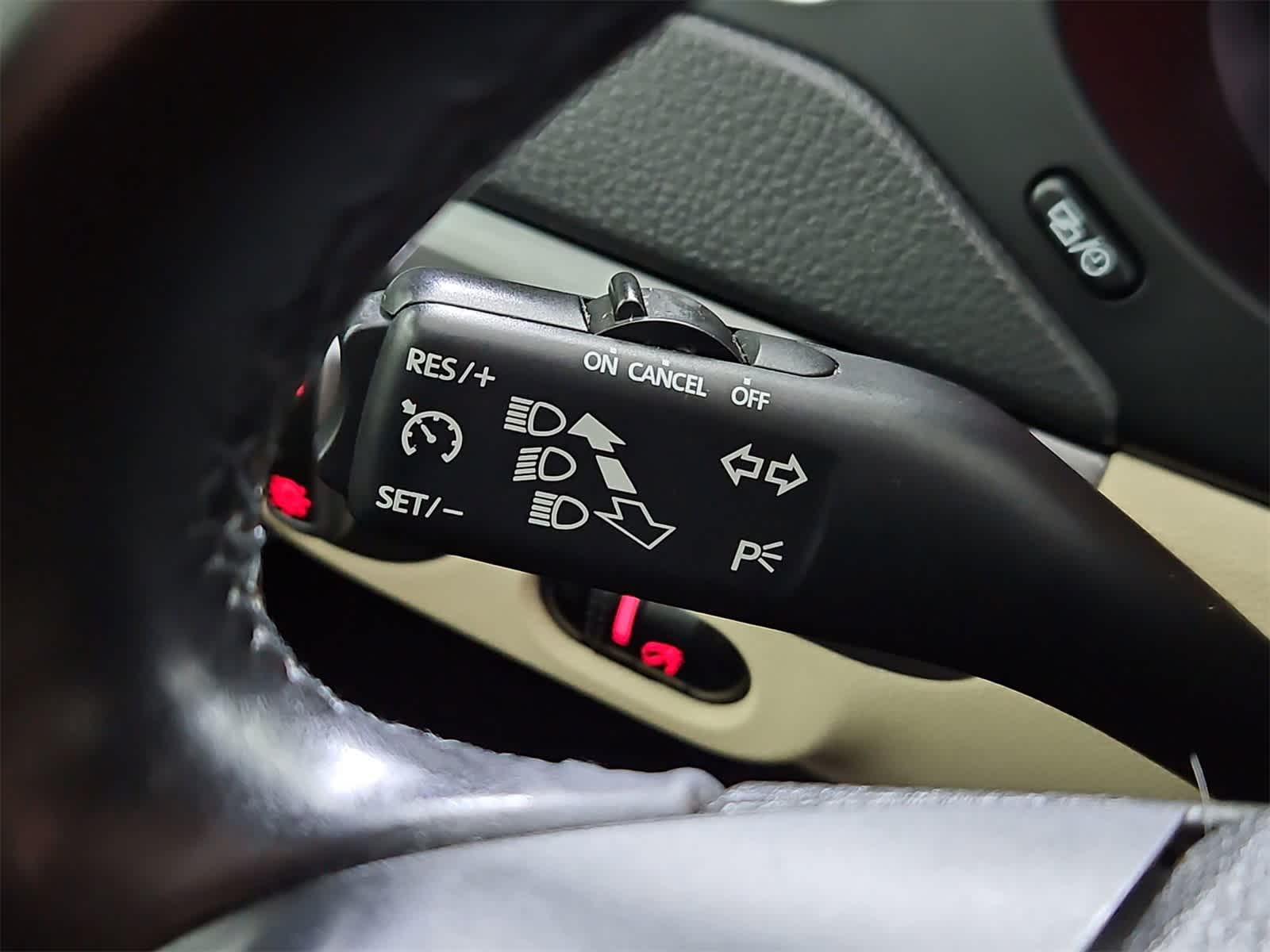 Thumbnail: 2013 Volkswagen Jetta - 25