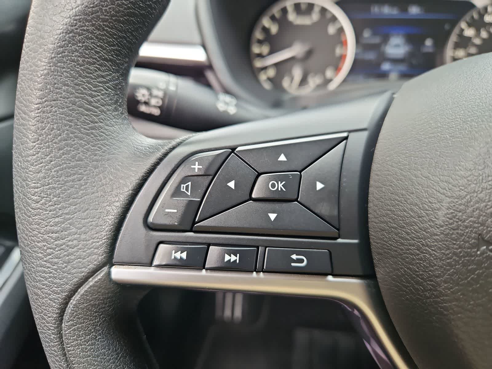 Thumbnail: 2021 Nissan Altima - 23