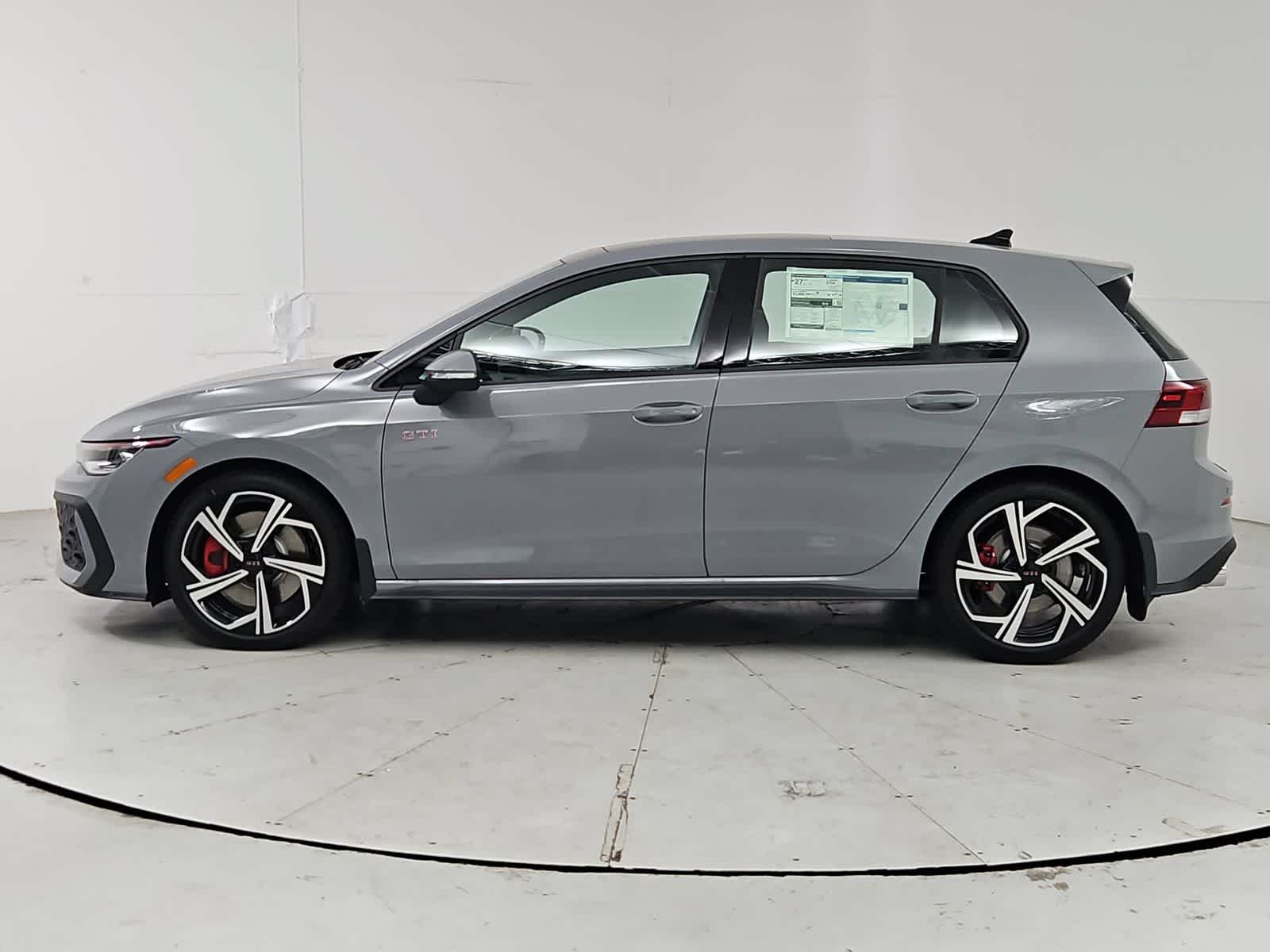 Thumbnail: 2026 Volkswagen Golf - 3