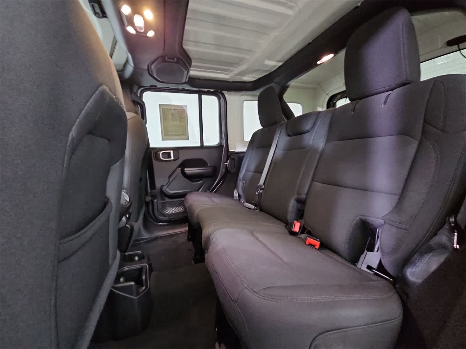 Thumbnail: 2020 Jeep Wrangler - 21