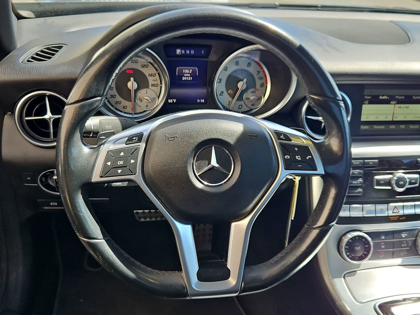 Thumbnail: 2016 Mercedes-Benz SLK - 19