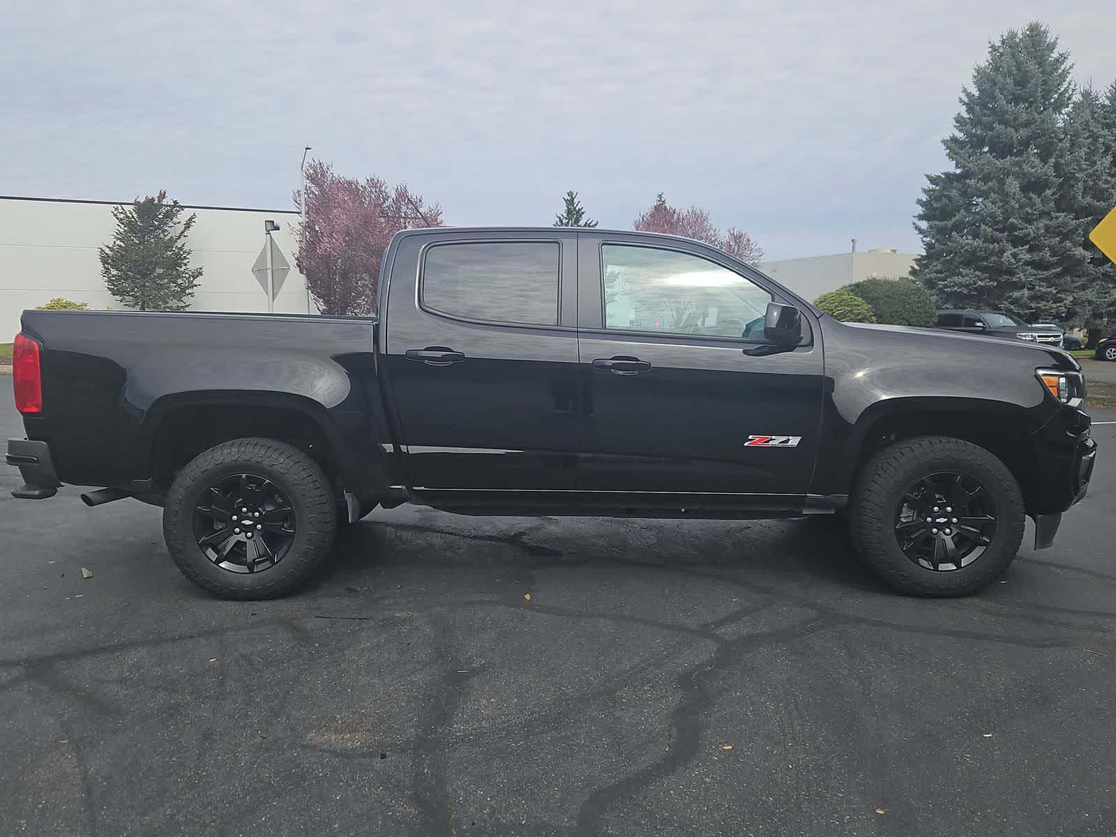 Thumbnail: 2022 Chevrolet Colorado - 7