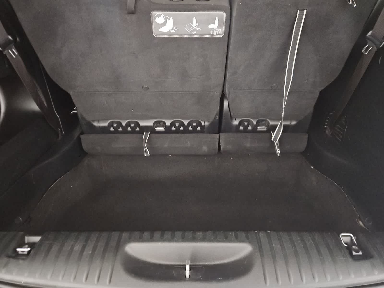 Thumbnail: 2018 Chrysler Pacifica - 34