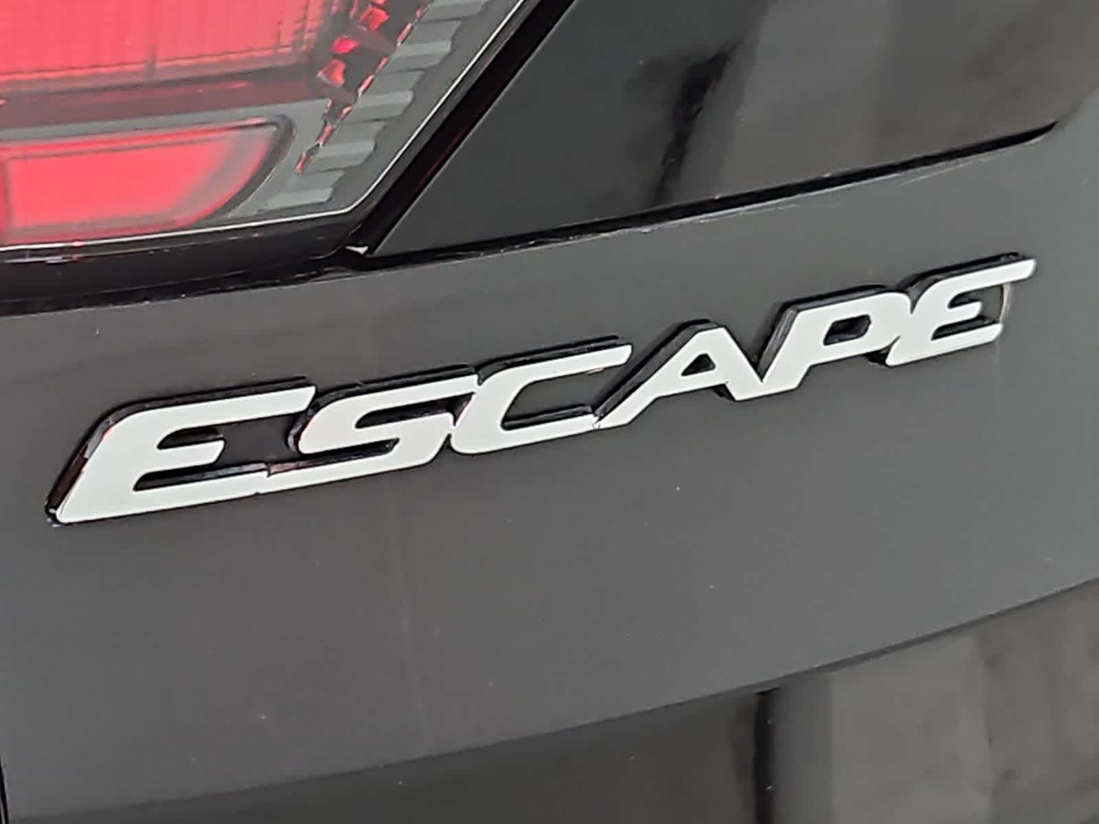 Thumbnail: 2017 Ford Escape - 11