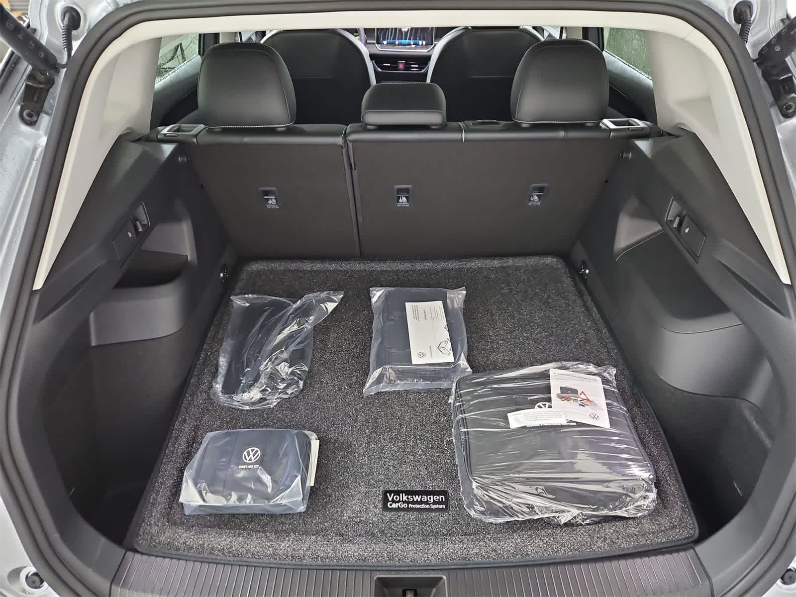 Thumbnail: 2025 Volkswagen Tiguan - 36