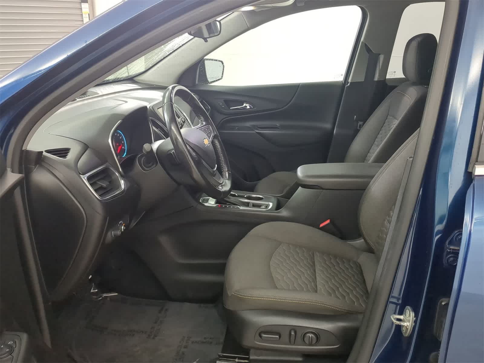 Thumbnail: 2019 Chevrolet Equinox - 15