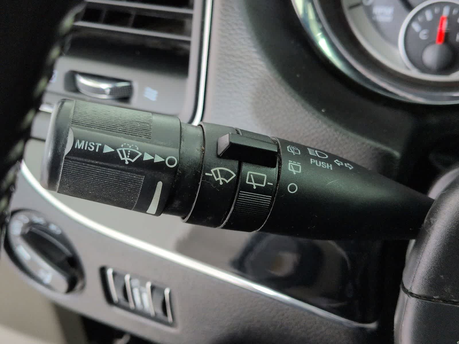 Thumbnail: 2019 Dodge Grand Caravan - 25