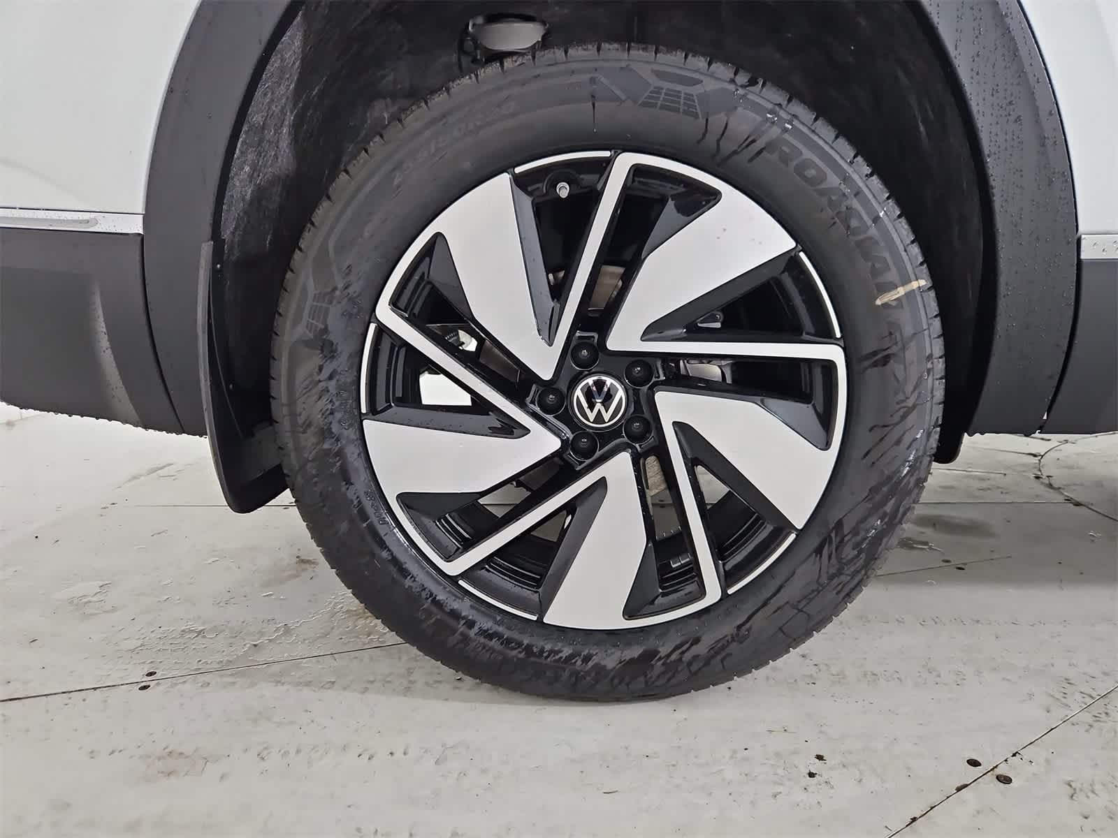 Thumbnail: 2026 Volkswagen Atlas - 13