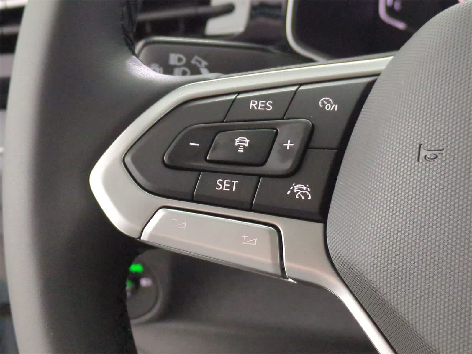 Thumbnail: 2025 Volkswagen Jetta - 24