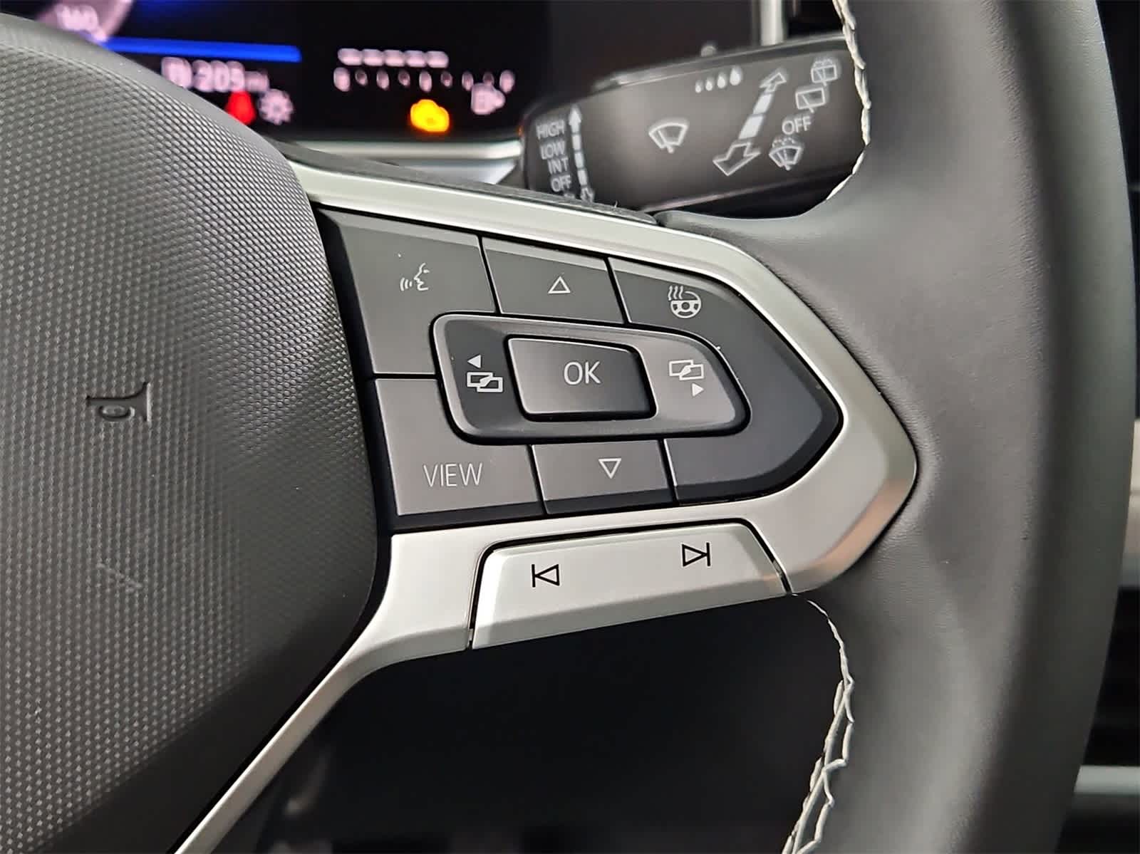 Thumbnail: 2025 Volkswagen Taos - 25