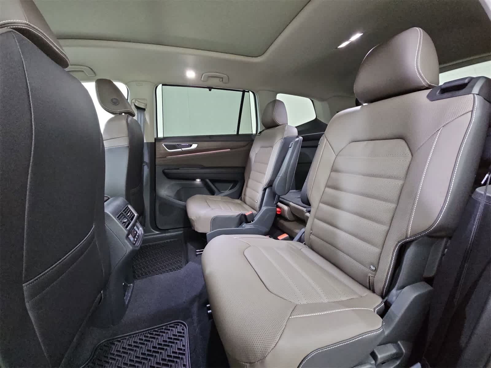 Thumbnail: 2026 Volkswagen Atlas - 20