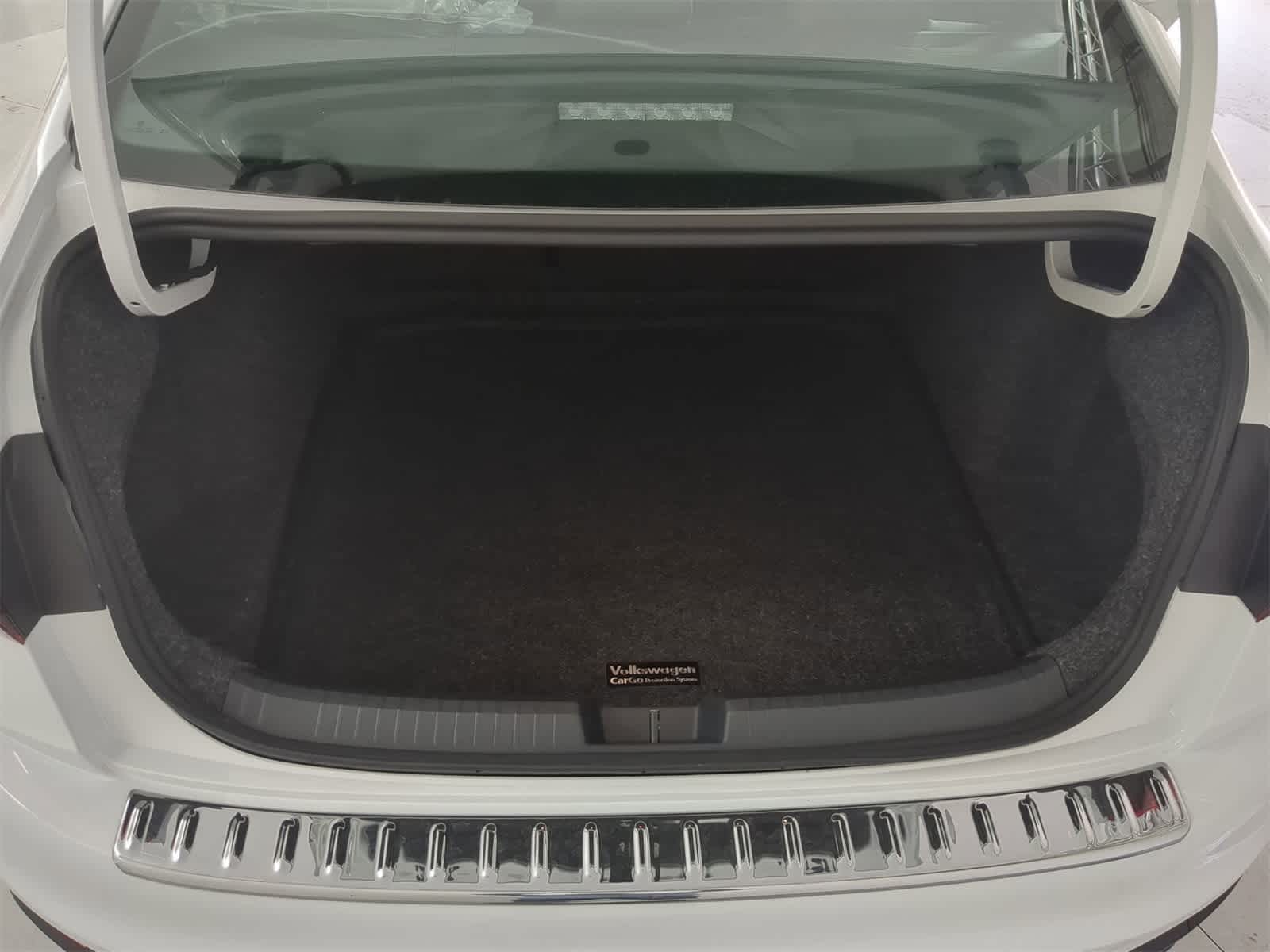 Thumbnail: 2025 Volkswagen Jetta - 34