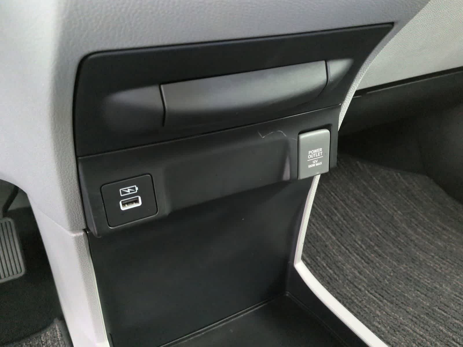 Thumbnail: 2023 Honda Odyssey - 30