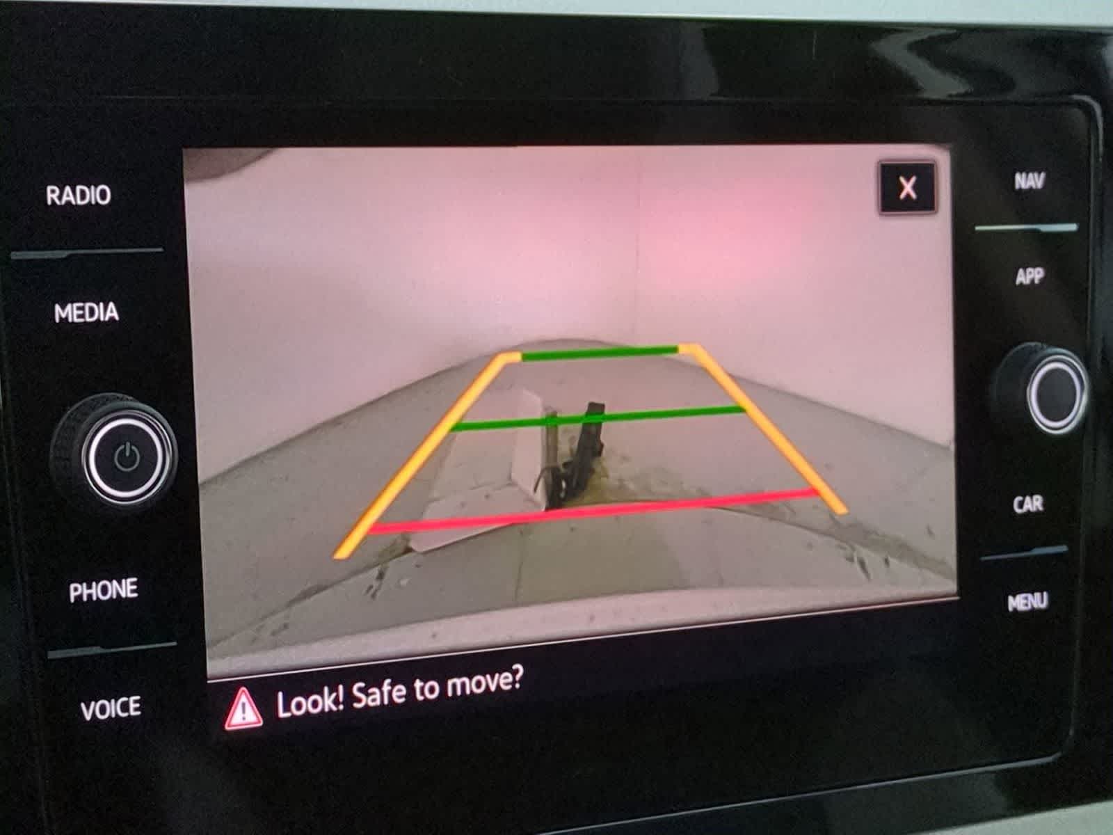 Thumbnail: 2025 Volkswagen Taos - 31