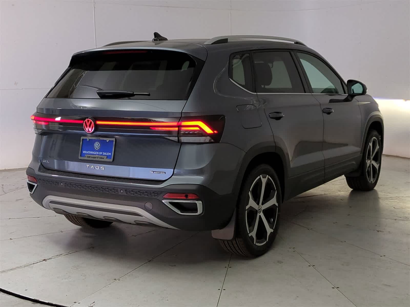 Thumbnail: 2025 Volkswagen Taos - 6