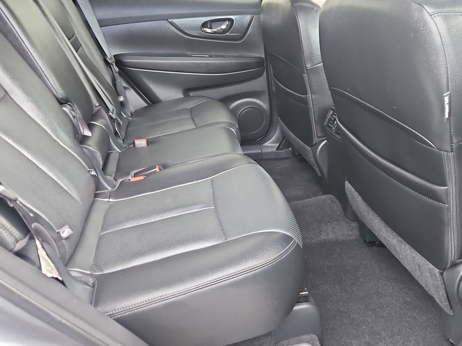 Thumbnail: 2016 Nissan Rogue - 19