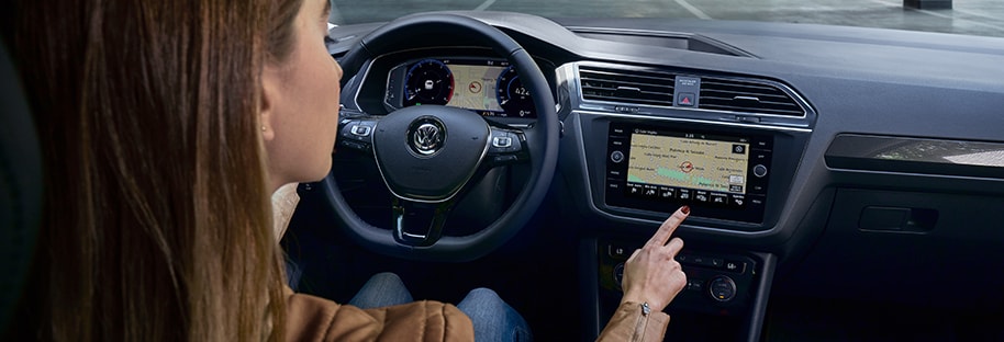 Volkswagen Tiguan Interior and Exterior Vehicle Features