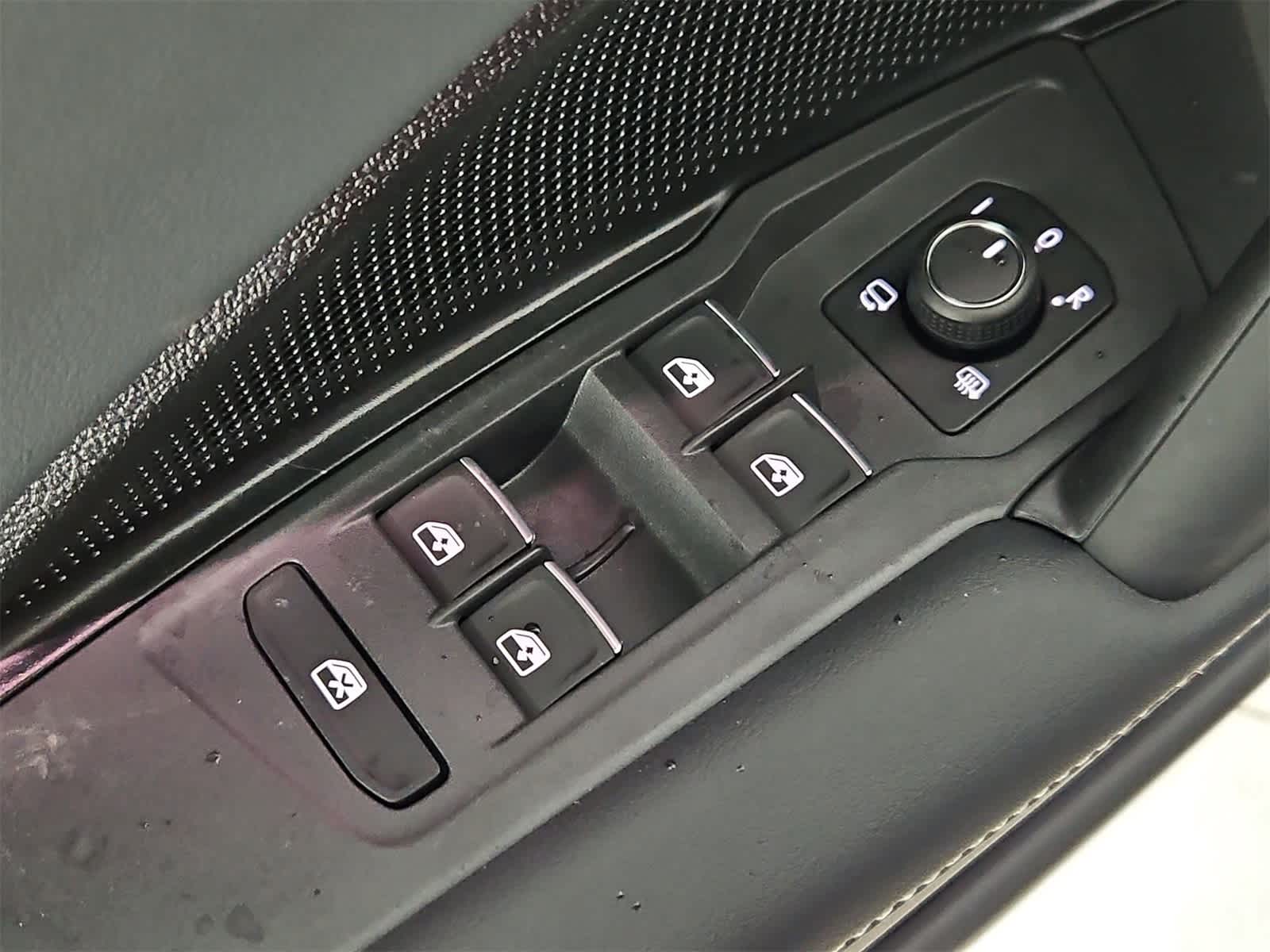 Thumbnail: 2026 Volkswagen Tiguan - 17