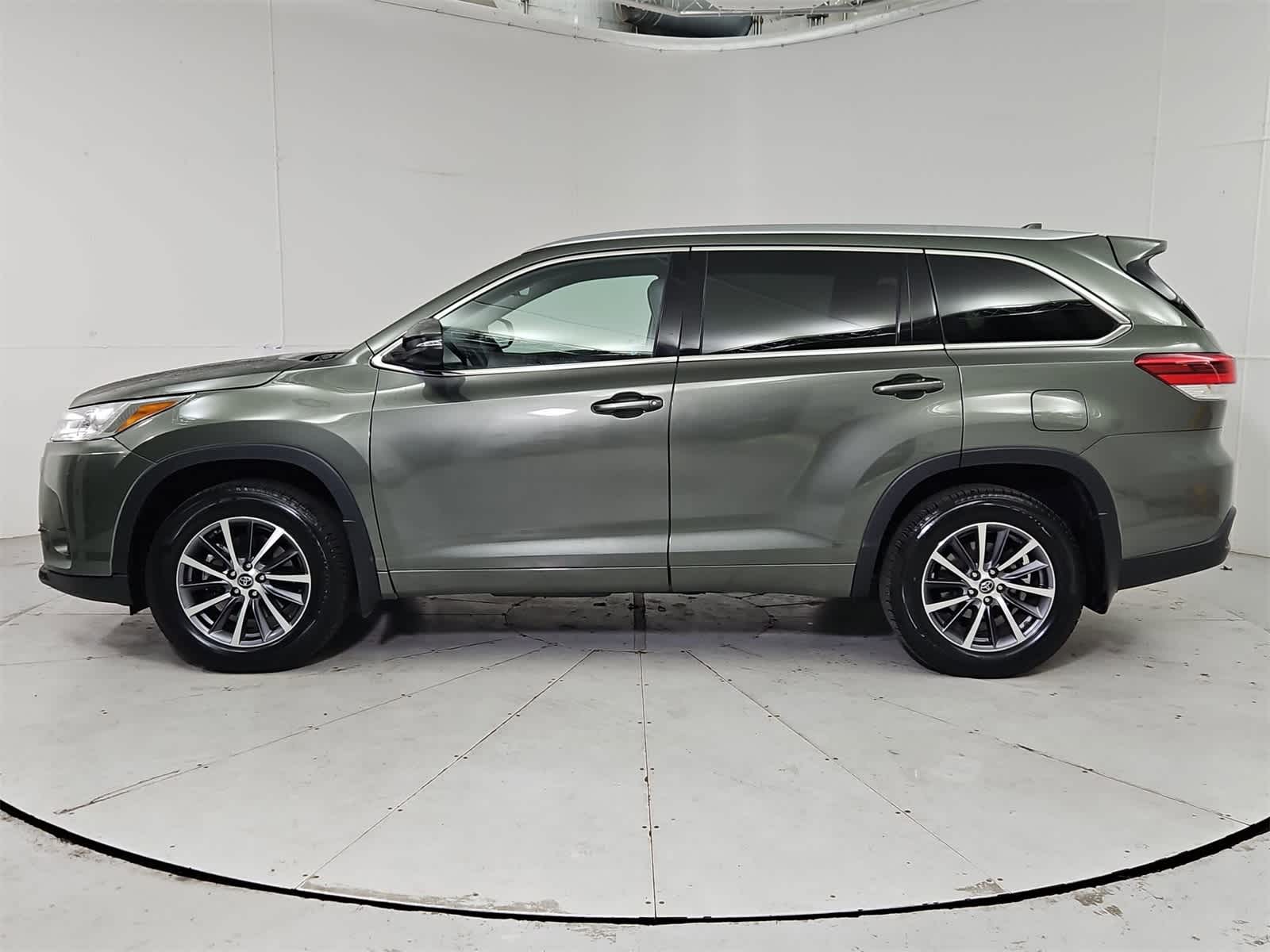 Thumbnail: 2018 Toyota Highlander - 3