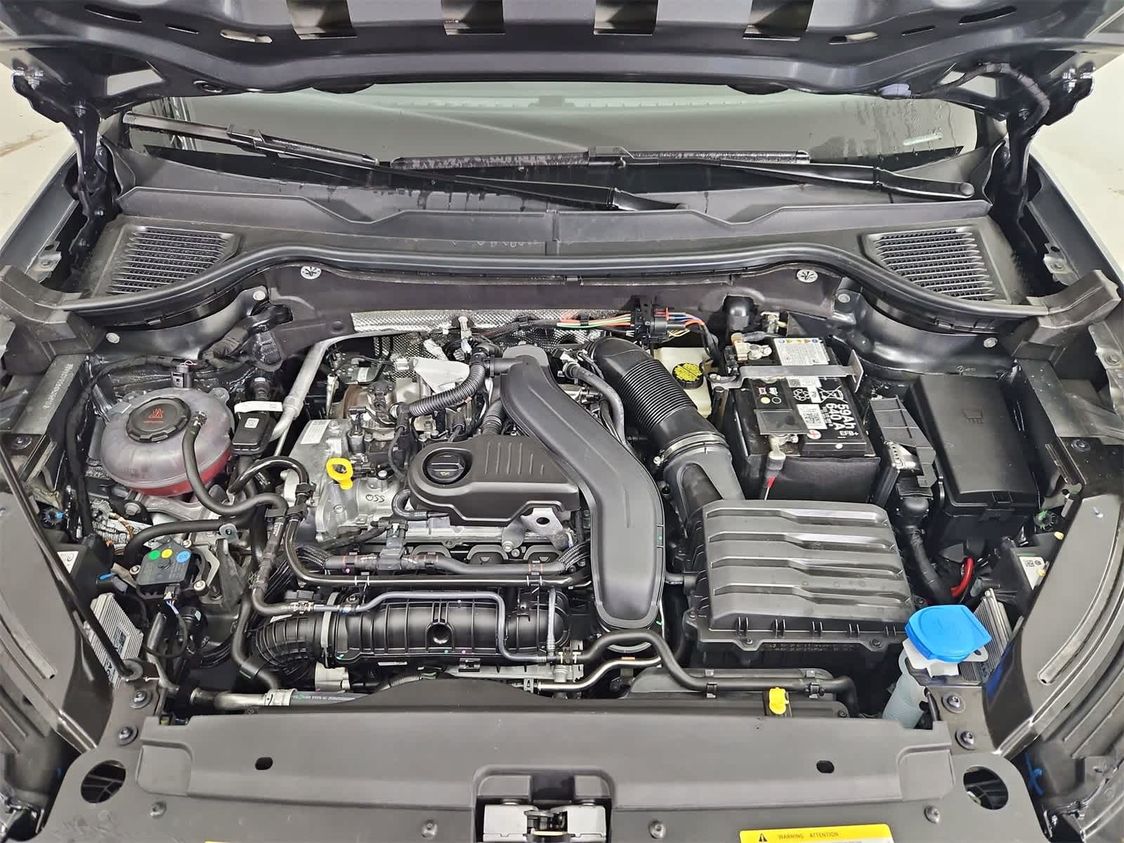 Thumbnail: 2025 Volkswagen Taos - 14