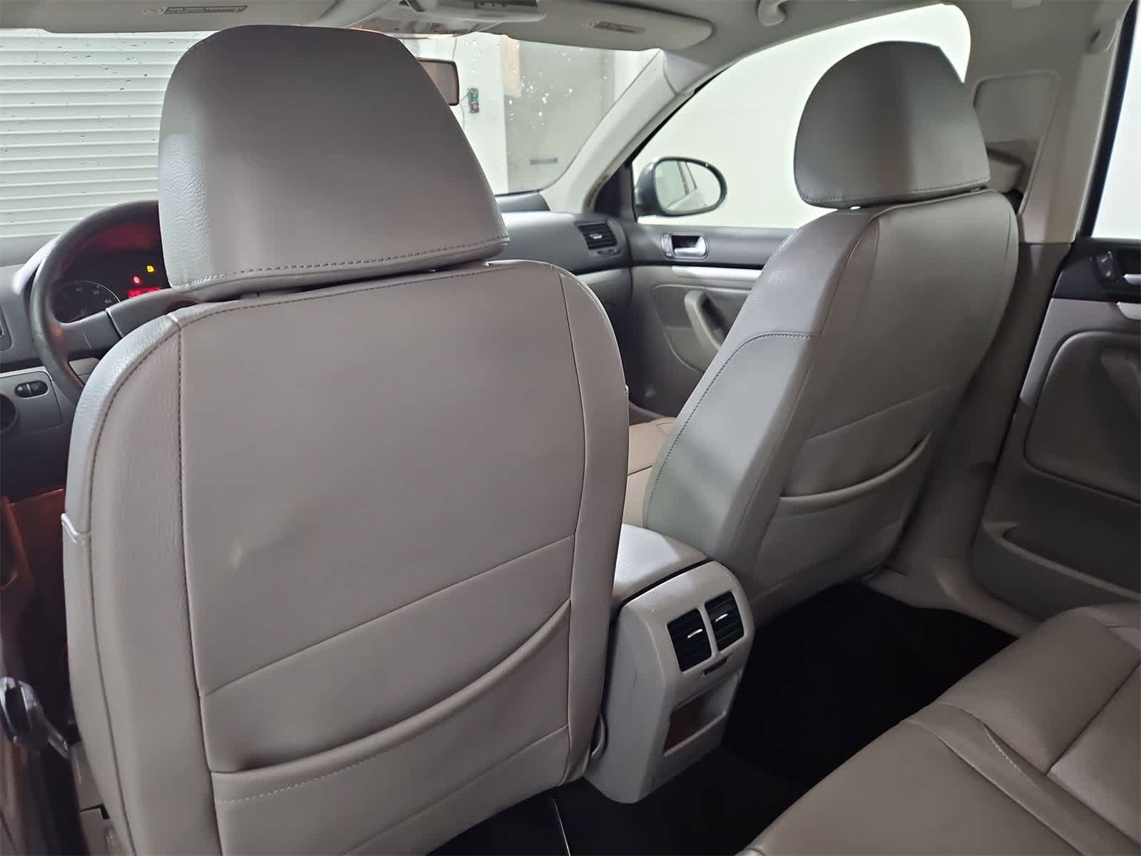 Thumbnail: 2007 Volkswagen Jetta - 18