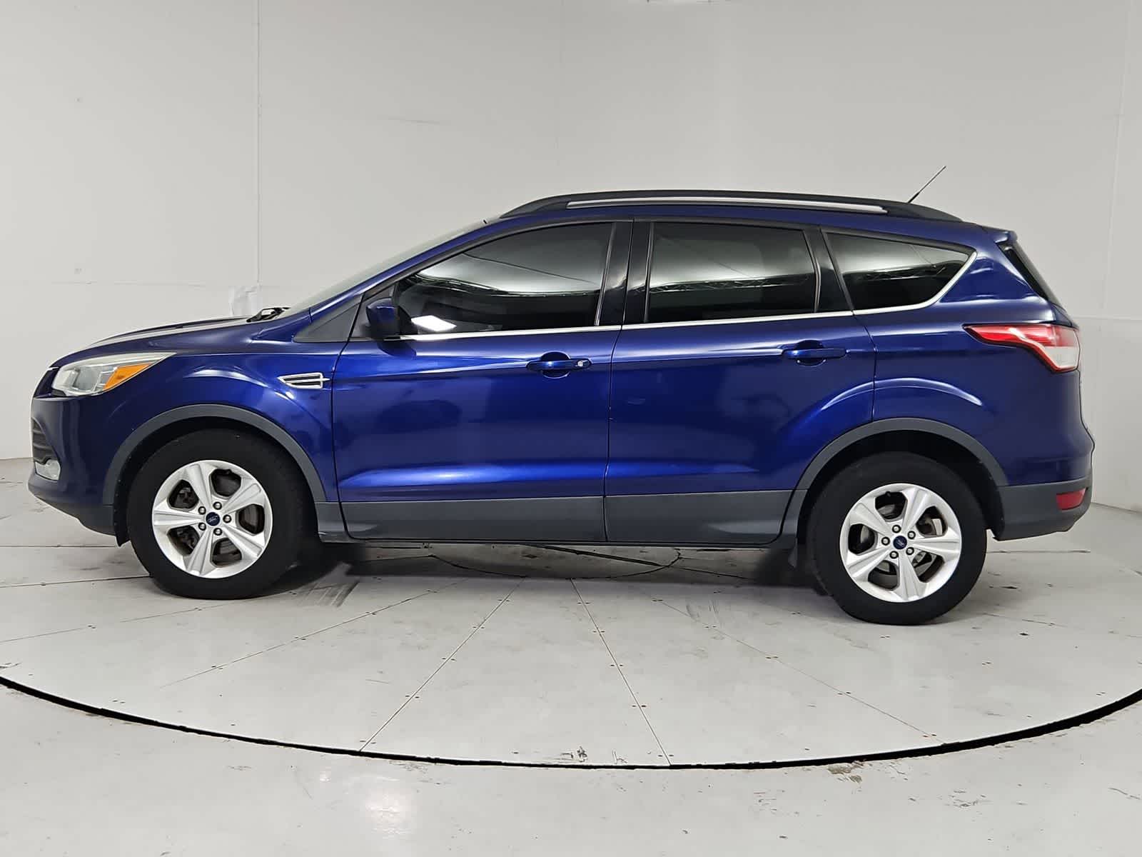 Thumbnail: 2015 Ford Escape - 3