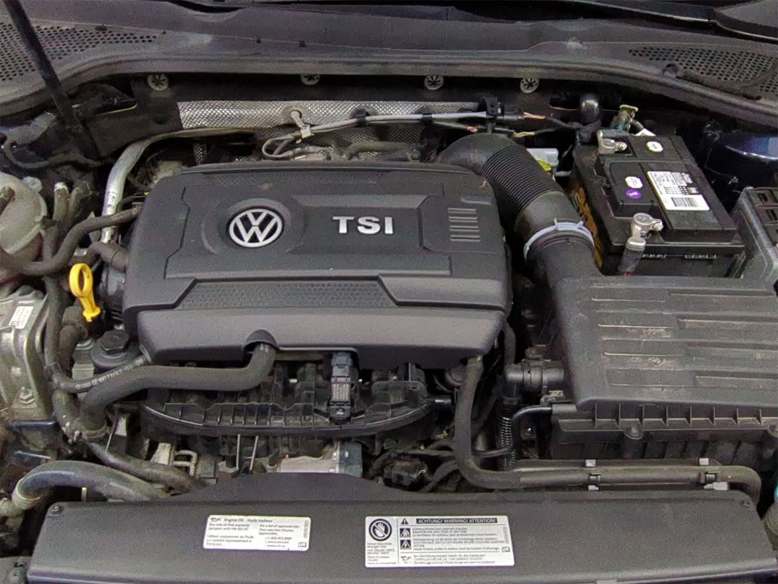 Thumbnail: 2015 Volkswagen e-Golf - 14