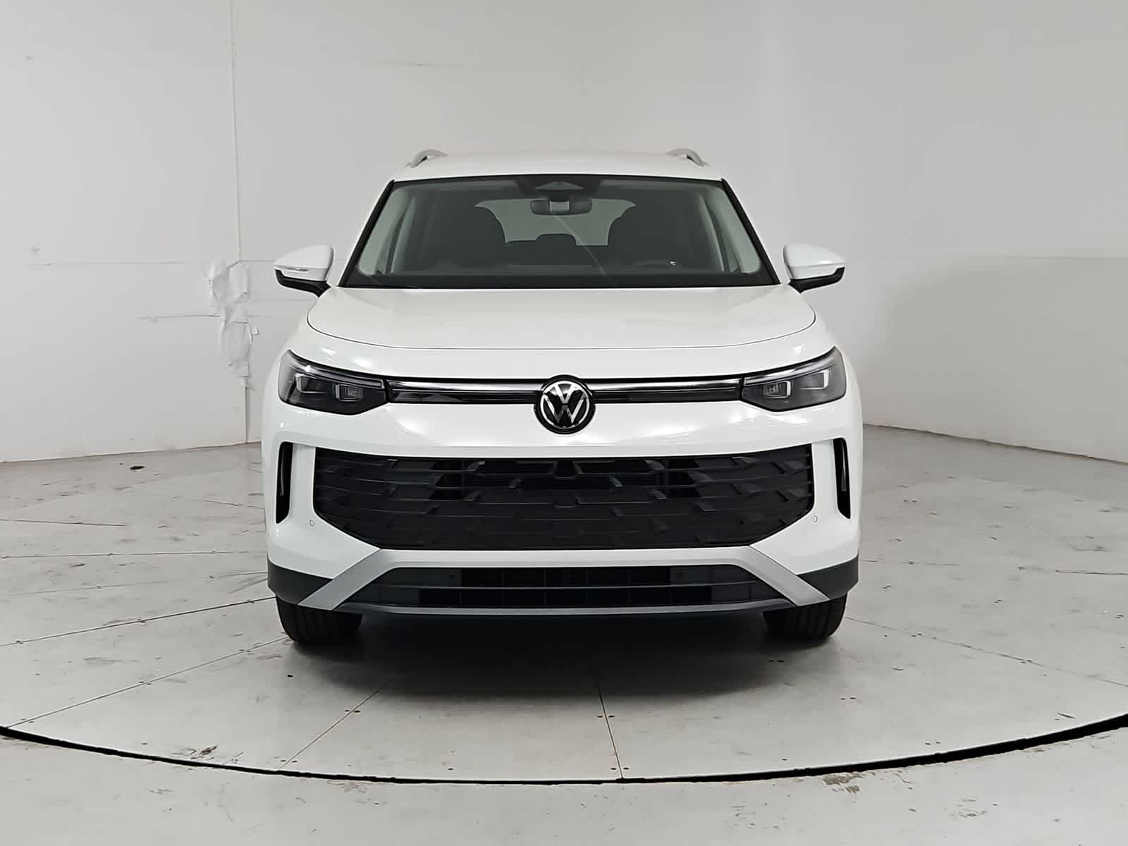 Thumbnail: 2026 Volkswagen Tiguan - 9