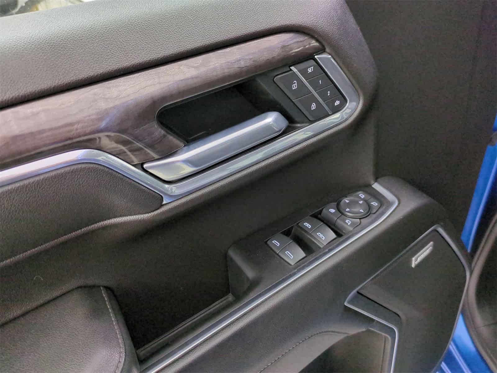 Thumbnail: 2022 Chevrolet Silverado 1500 - 17