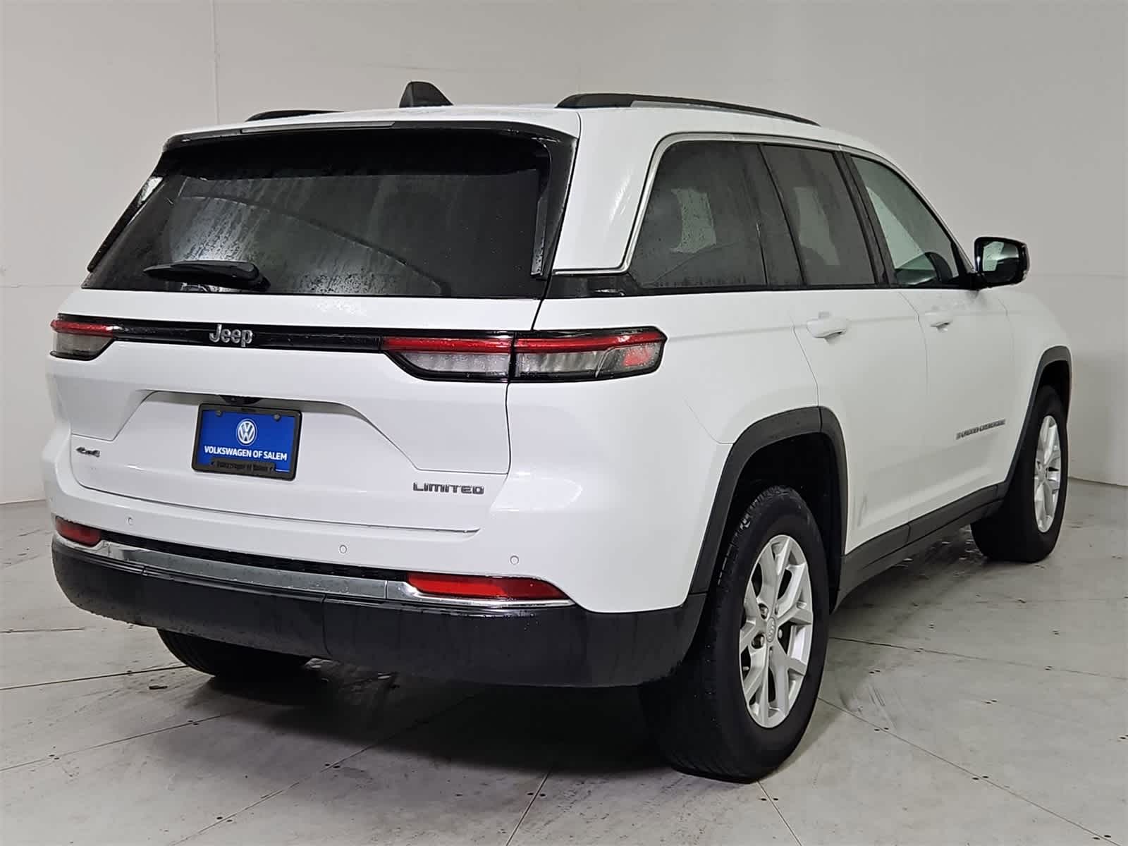 Thumbnail: 2023 Jeep Grand Cherokee - 6