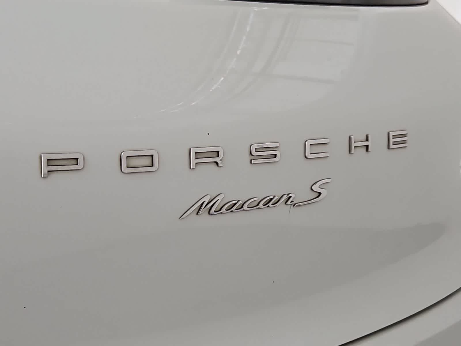 Thumbnail: 2016 Porsche Macan - 12