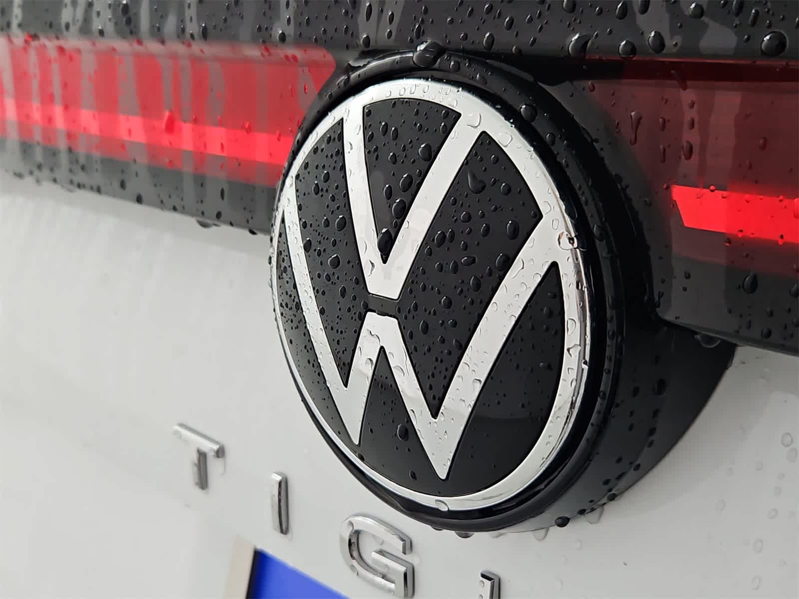 Thumbnail: 2025 Volkswagen Tiguan - 11