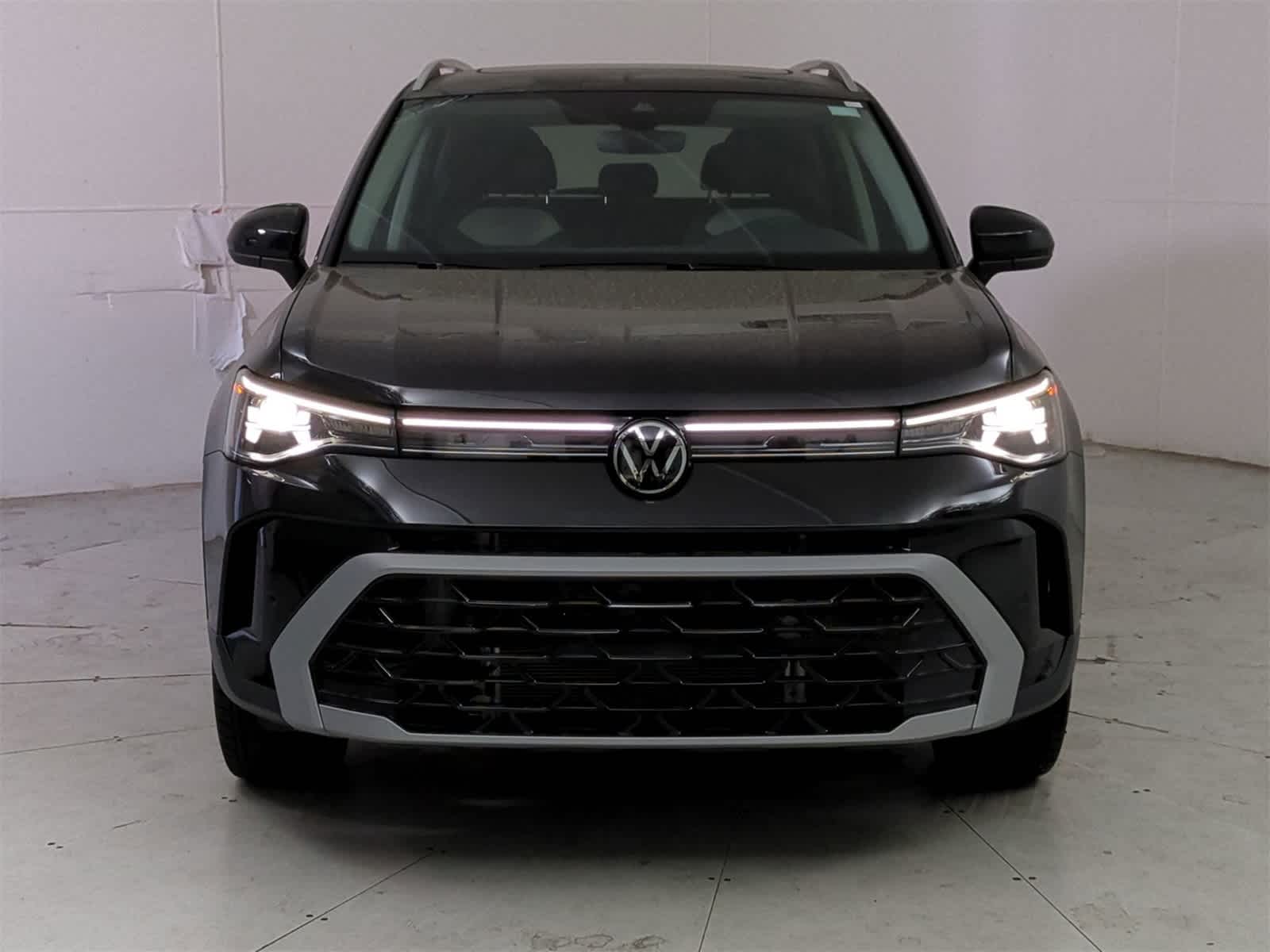 Thumbnail: 2025 Volkswagen Taos - 9