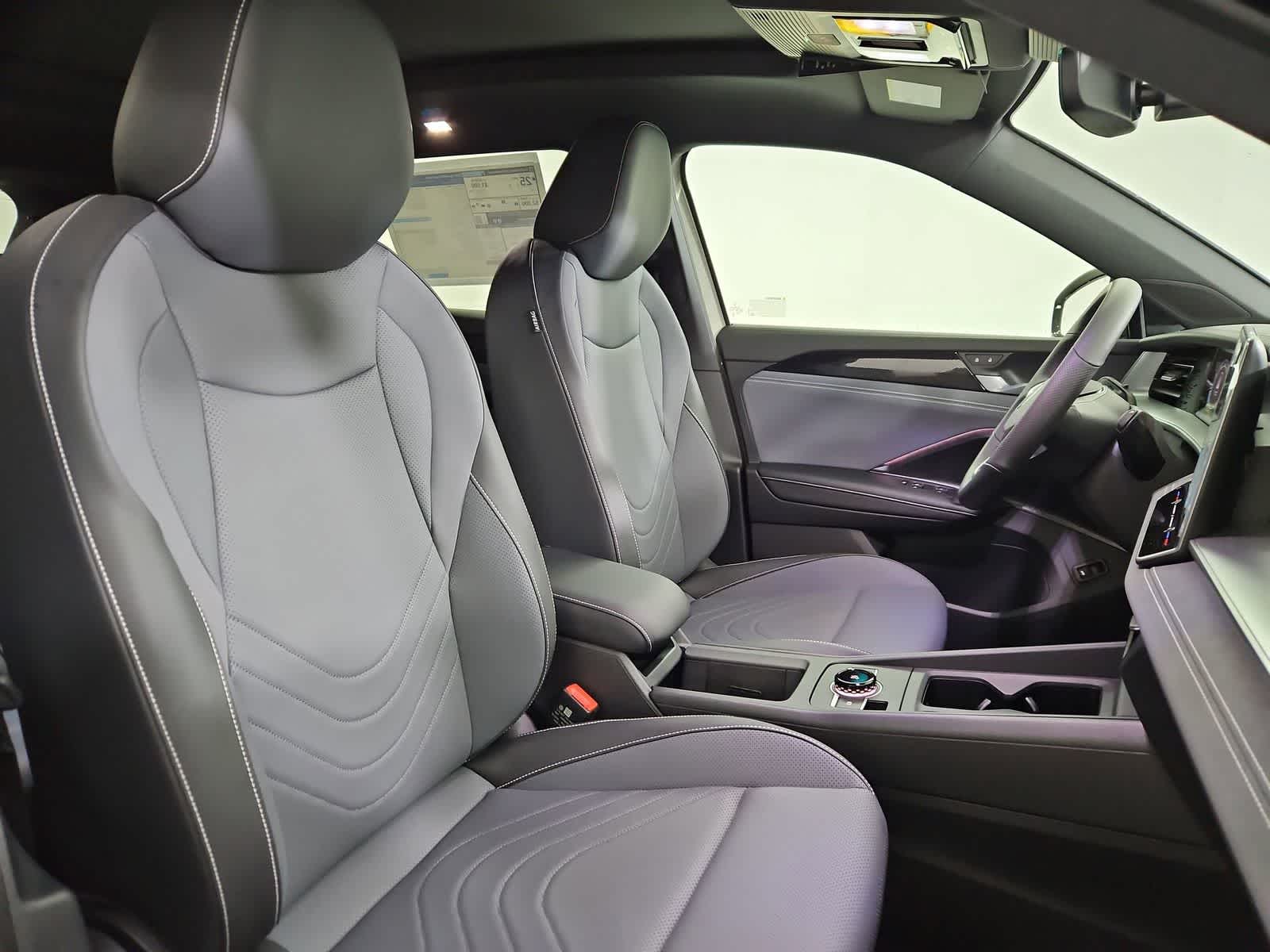 Thumbnail: 2026 Volkswagen Tiguan - 23