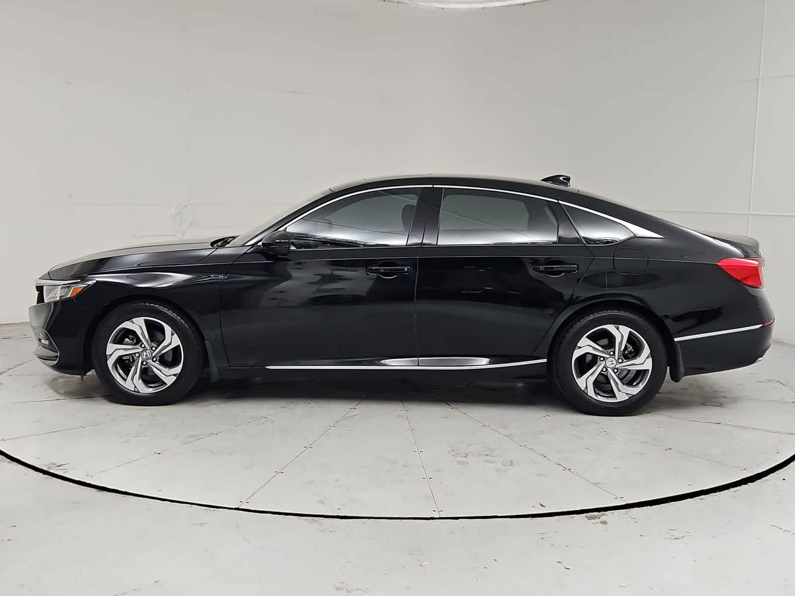 Thumbnail: 2018 Honda Accord - 3