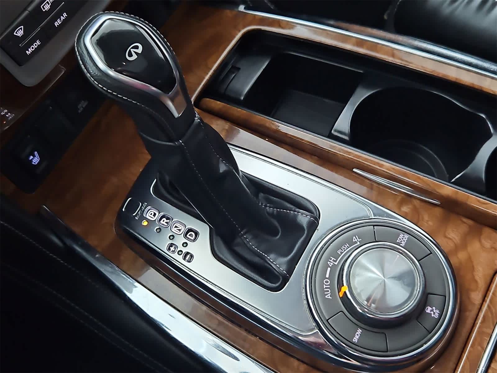 Thumbnail: 2019 INFINITI QX80 - 34