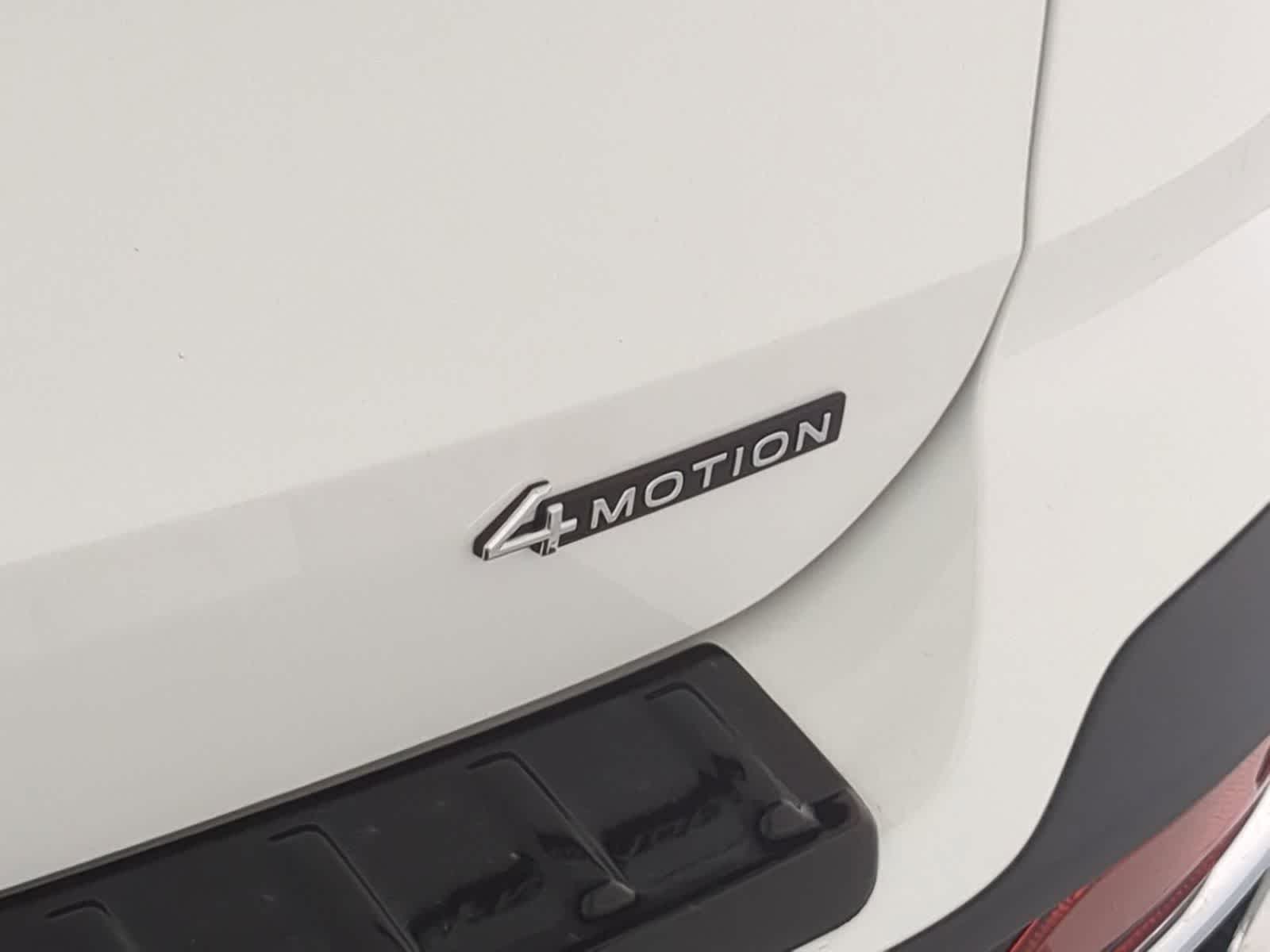 Thumbnail: 2025 Volkswagen Taos - 12