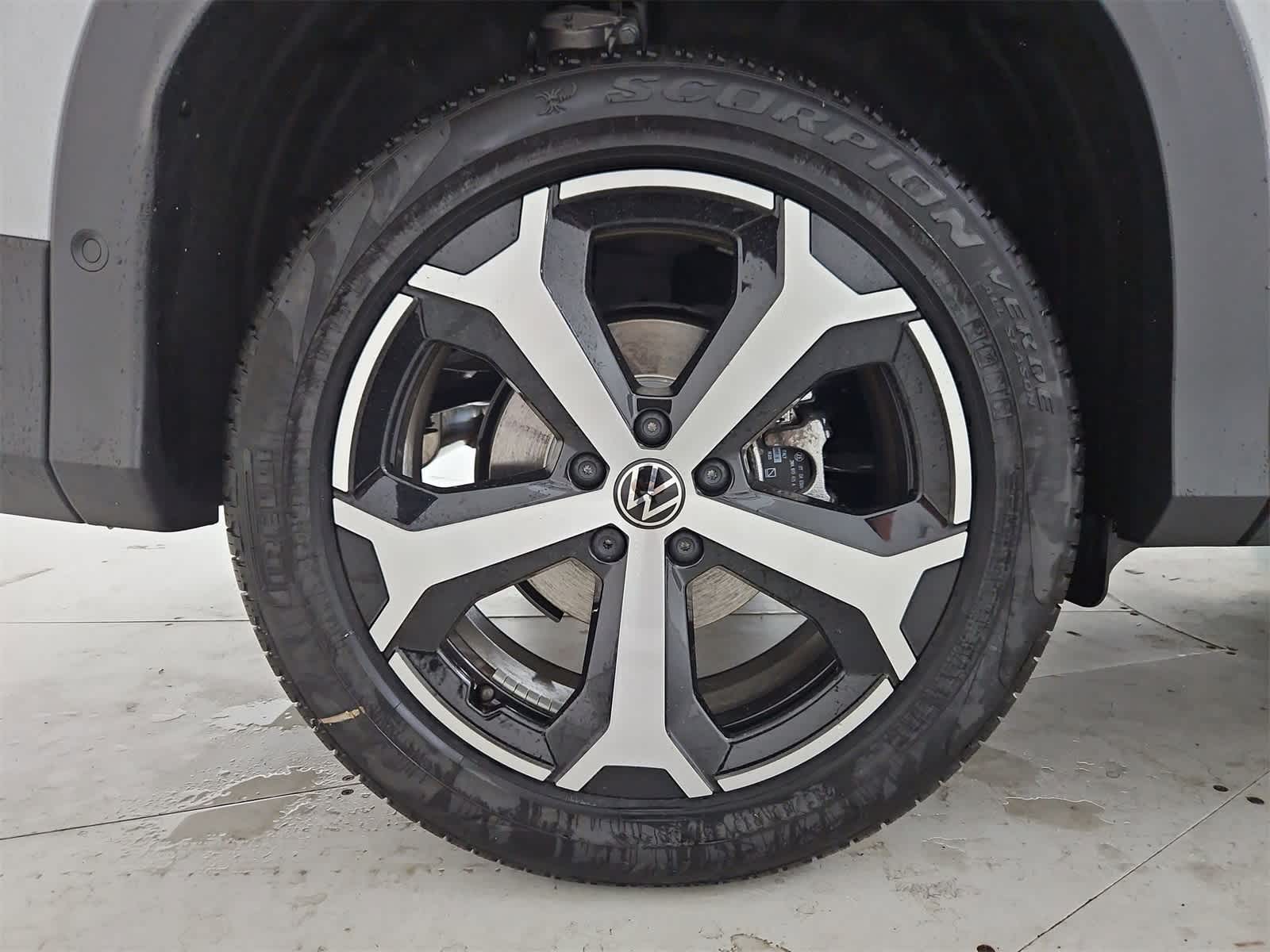 Thumbnail: 2025 Volkswagen Tiguan - 13