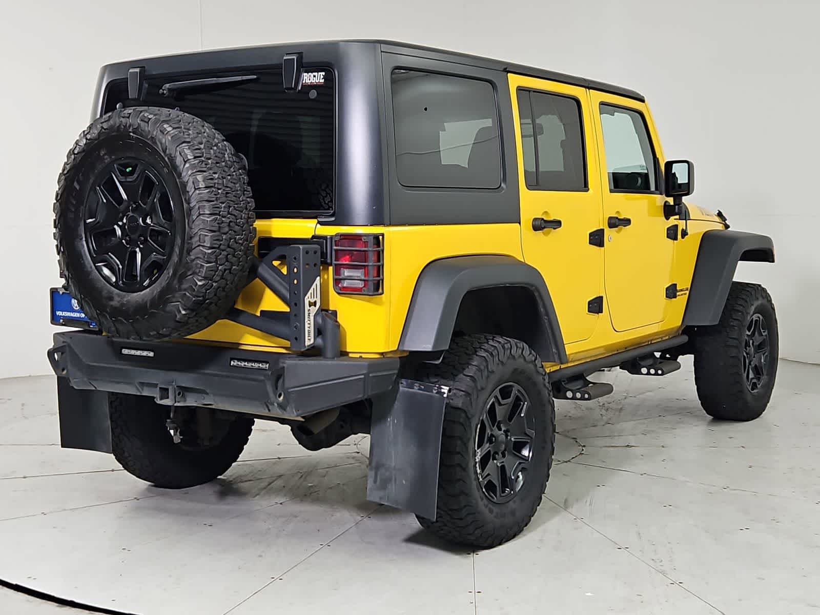 Thumbnail: 2015 Jeep Wrangler - 6