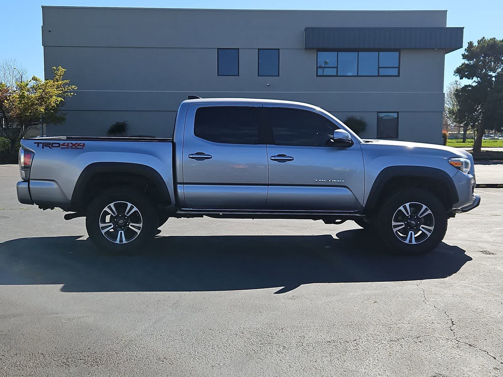 Thumbnail: 2021 Toyota Tacoma - 7