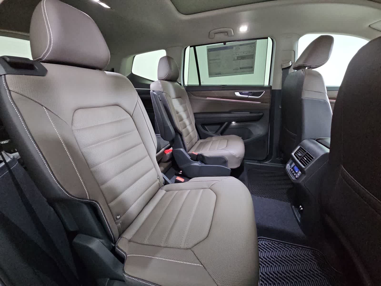 Thumbnail: 2026 Volkswagen Atlas - 21