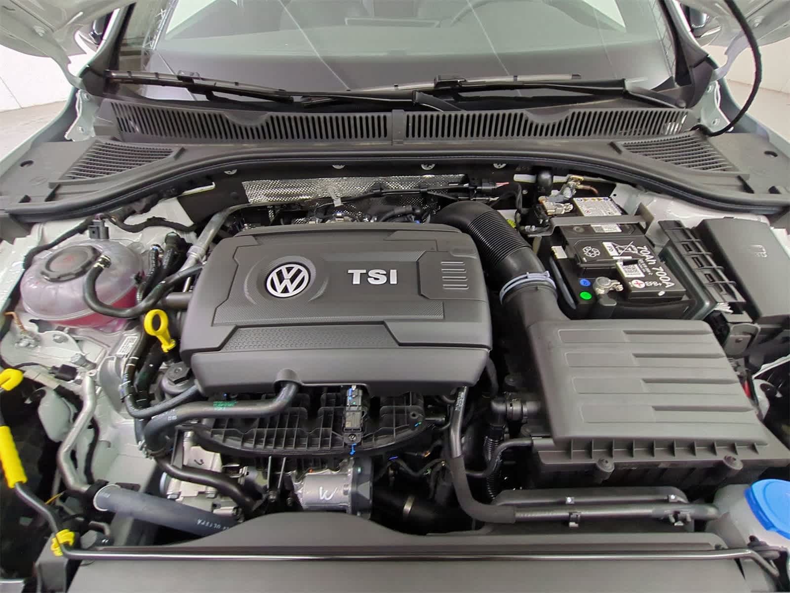 Thumbnail: 2025 Volkswagen Jetta - 14