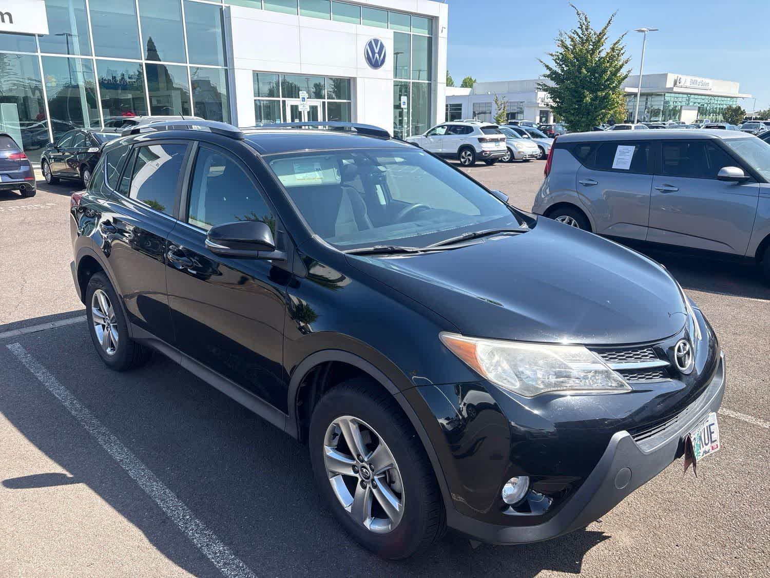 Thumbnail: 2015 Toyota RAV4 - 8