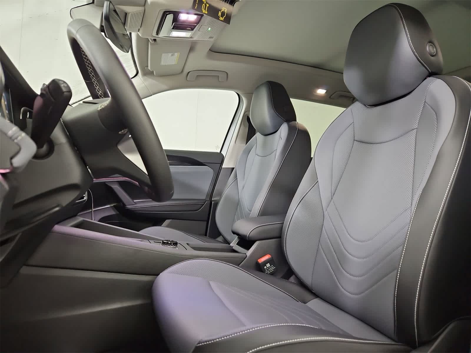 Thumbnail: 2025 Volkswagen Tiguan - 16