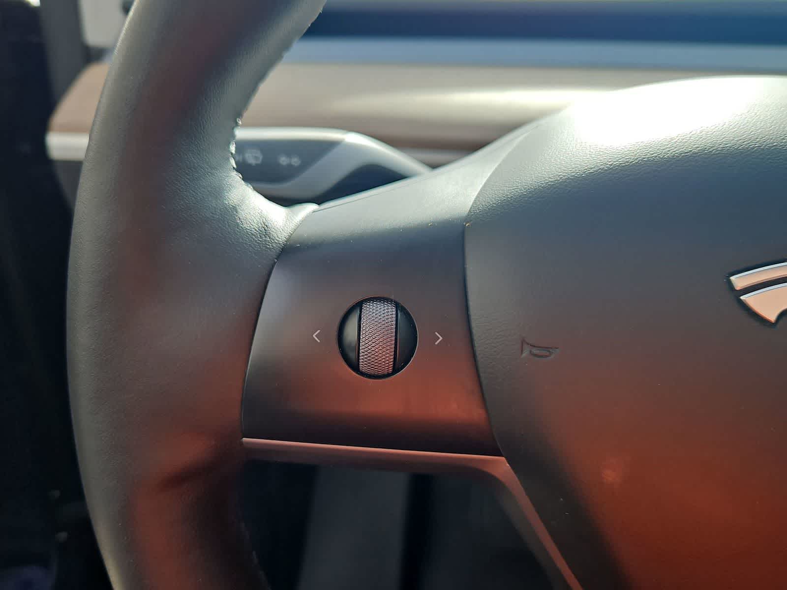 Thumbnail: 2023 Tesla Model Y - 24