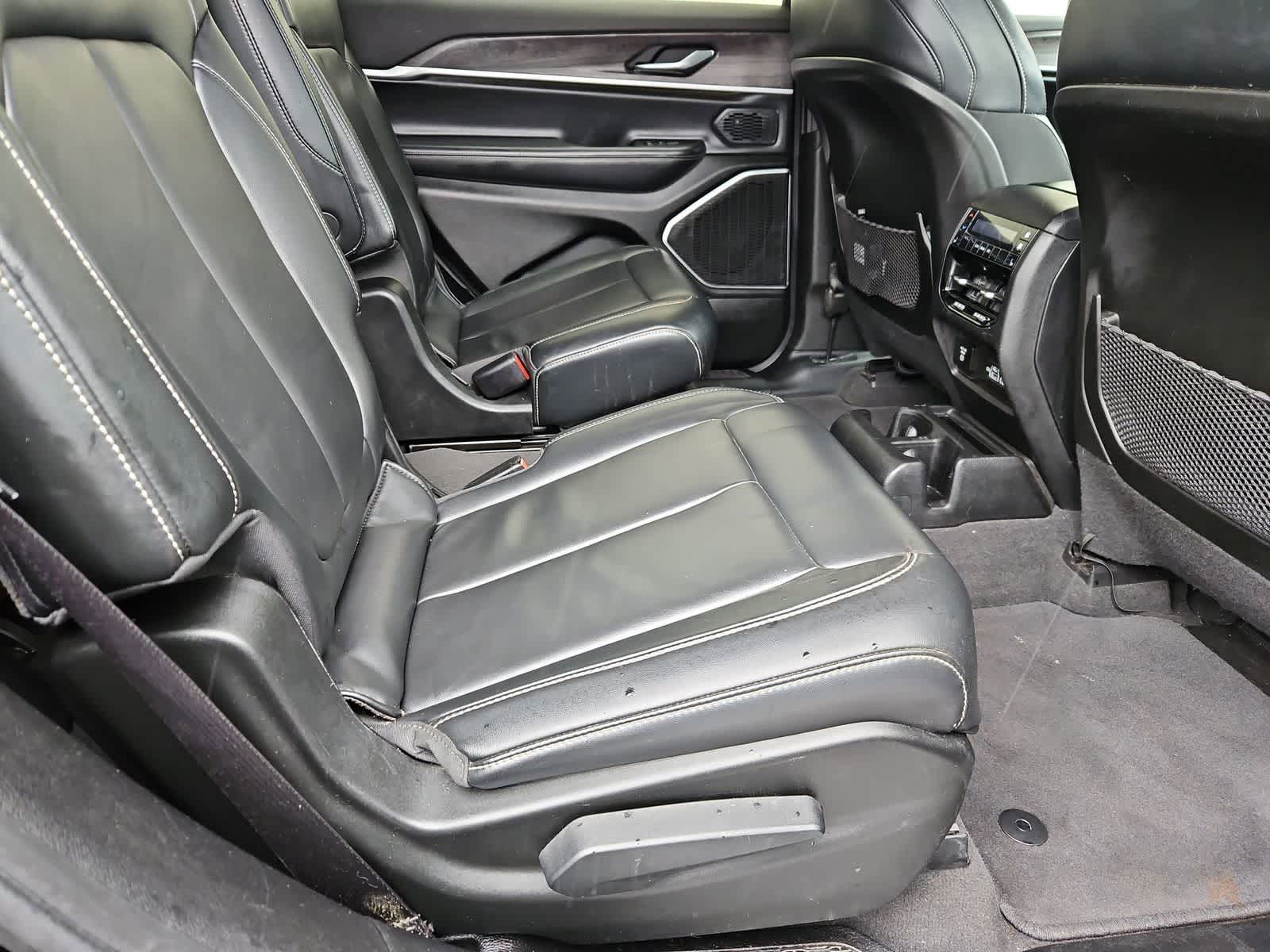 Thumbnail: 2021 Jeep Grand Cherokee L - 21