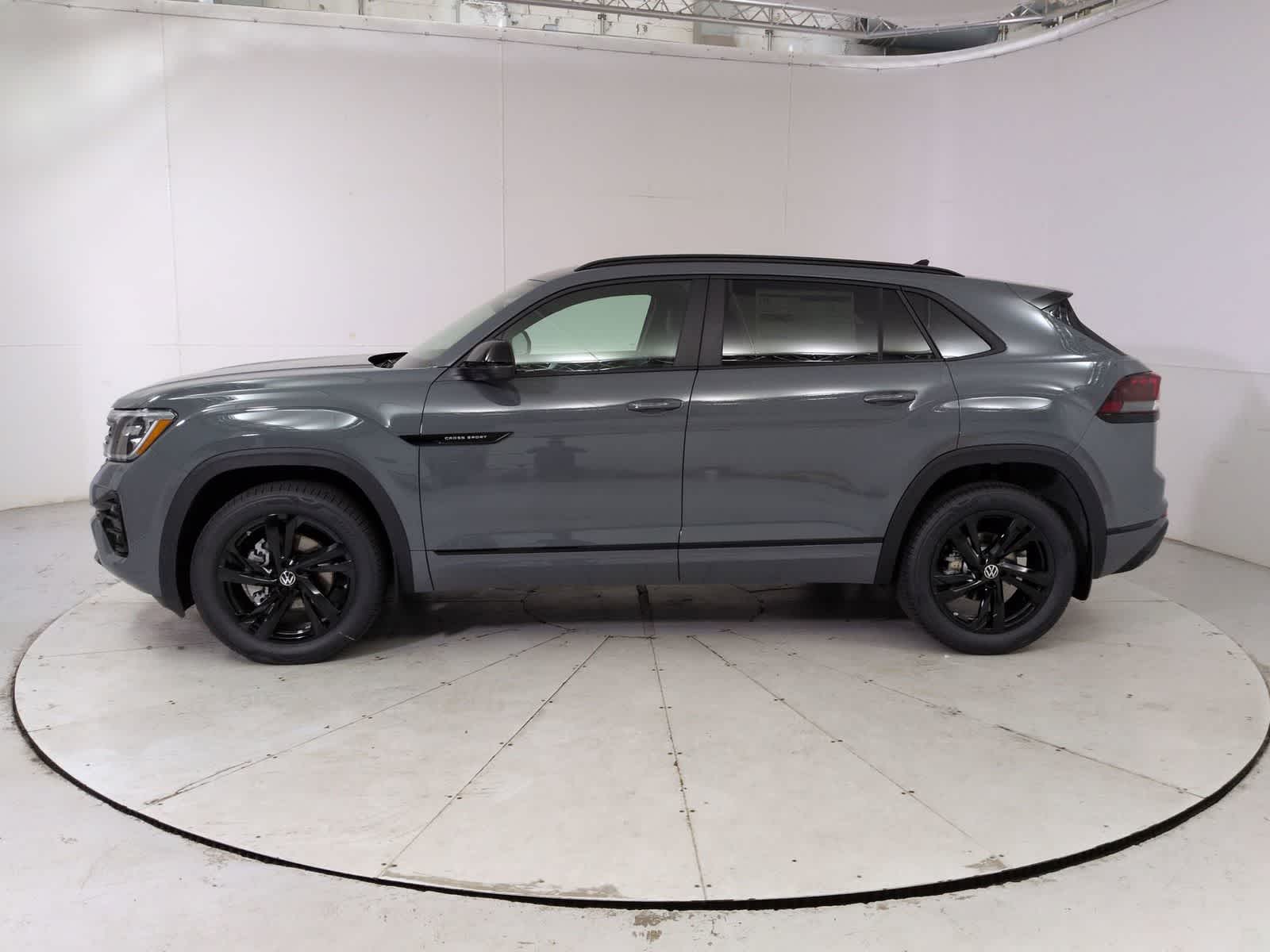 Thumbnail: 2026 Volkswagen Atlas - 3