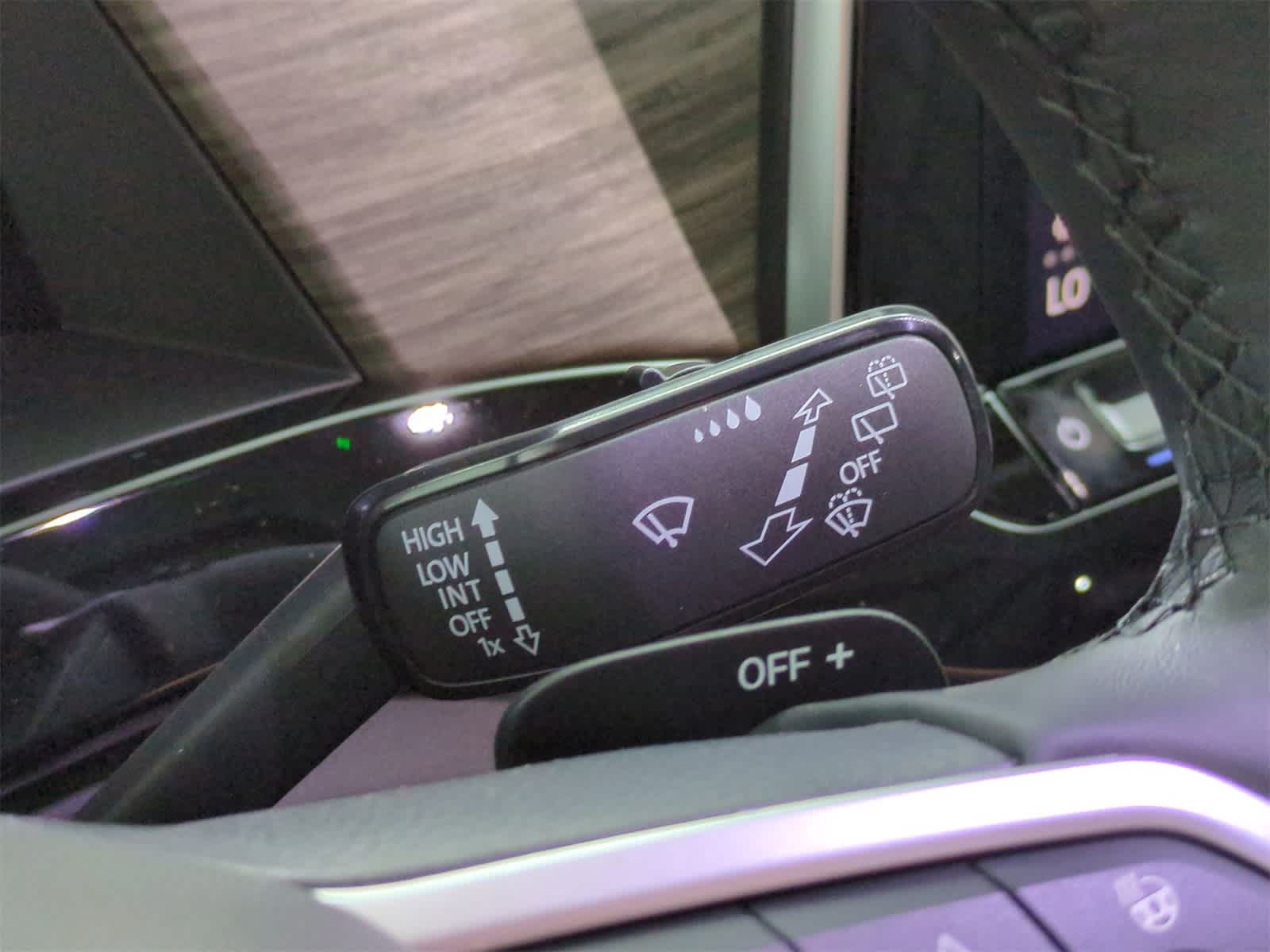 Thumbnail: 2025 Volkswagen Atlas - 27